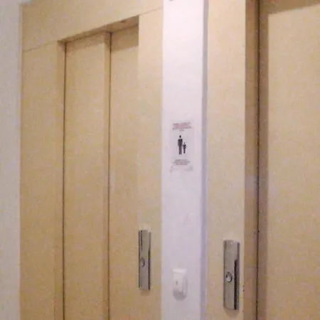 아파트 Cozy Sunny Wi-fi & Ac *