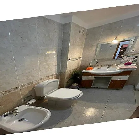 アパート Cozy Sunny Wi-fi & Ac アルヴォル